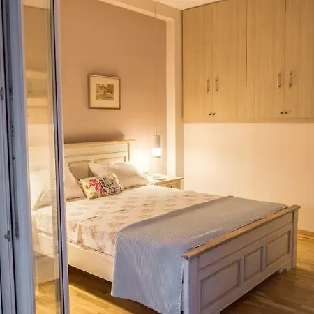 Daire Anastasia's House